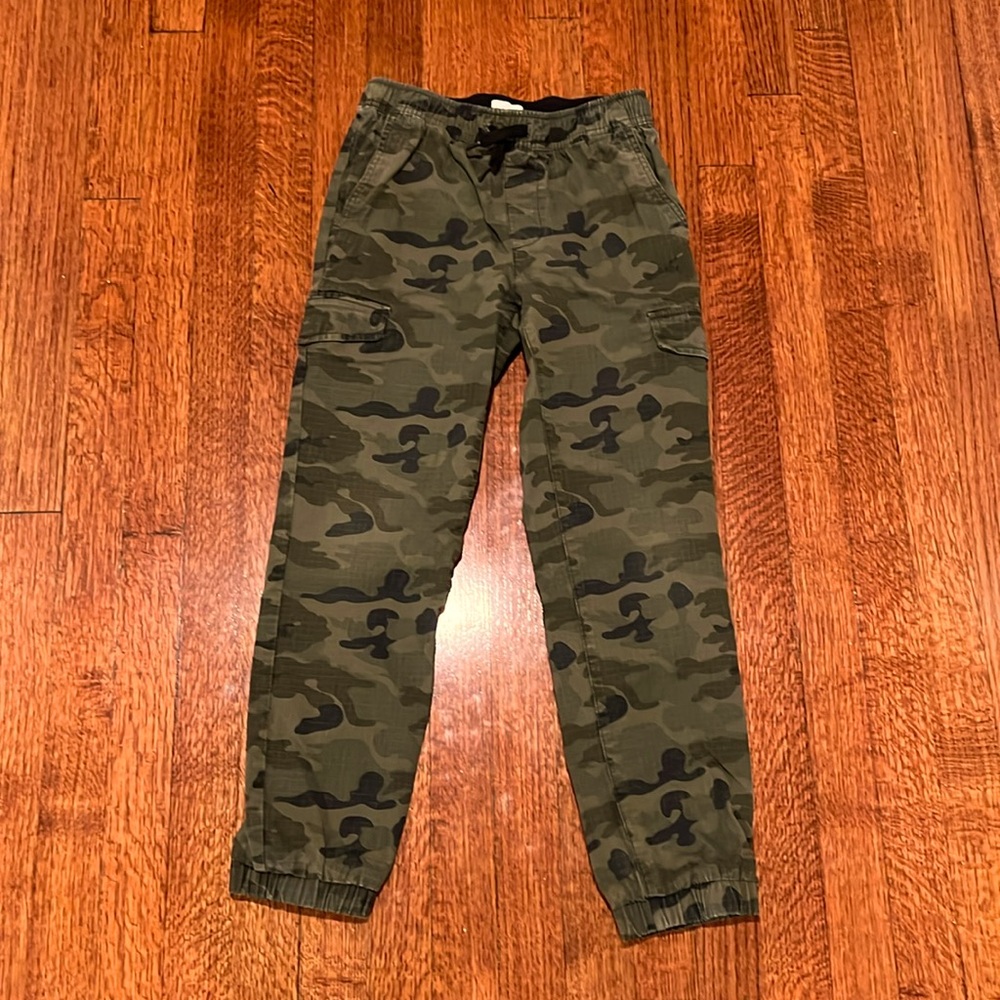 Old Navy camo cargo joggers